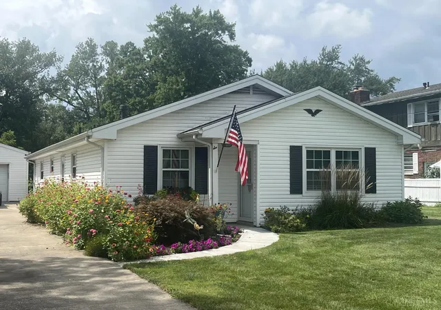 Photo 1 of Sale Pending at 6 N Marshall Rd, Middletown, OH 45042 | MLS# 1891155 | Listing updated on 2026-09-04