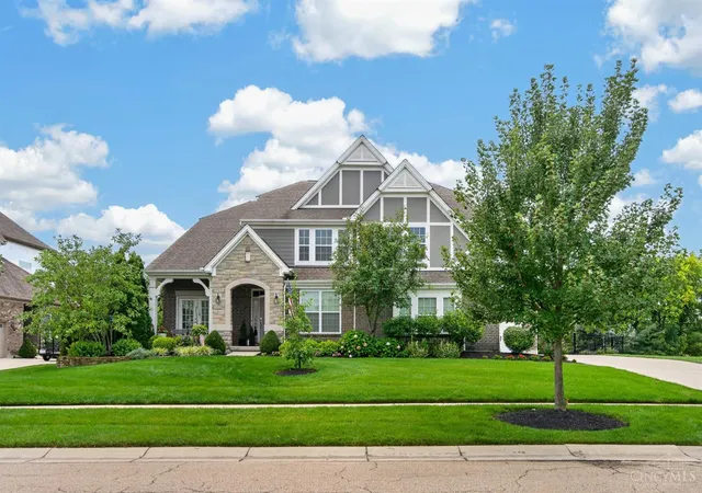 Photo 2 of Sale Pending at 6845 Roberts Park Dr, Deerfield Twp., OH 45040 | MLS# 1891185 | Listing updated on 2026-08-22