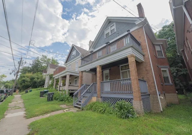 2nd image of 1063 Winfield Ave, Cincinnati, OH 45205 | MLS# 1891046