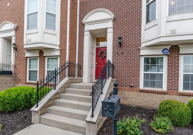 Photo 3 of Single family home for sale at 1217 Cutter St, Cincinnati, OH 45203 | MLS# 1891127 | Listing updated on 2026-09-17