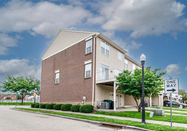 Photo 4 of Single family home for sale at 1217 Cutter St, Cincinnati, OH 45203 | MLS# 1891127 | Listing updated on 2026-09-17