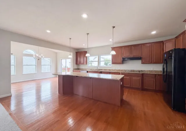 2nd image of 940 Sleepy Hollow Dr, Monroe, OH 45050 | MLS# 1891221