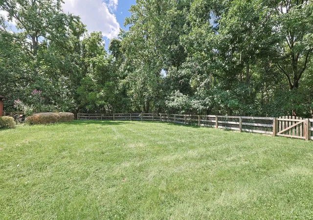 Photo 2 of Single family home for sale at 10820 Deerfield Rd, Montgomery, OH 45242 | MLS# 1891208 | Listing updated on 2026-08-24