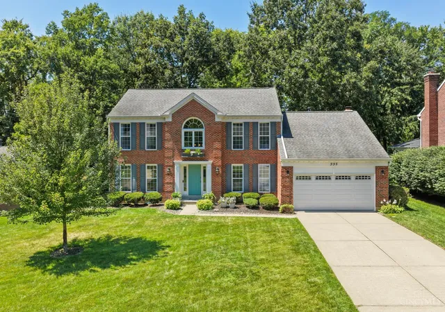 Photo 1 of Sale Pending at 995 Nottingham Dr, Anderson Twp, OH 45255 | MLS# 1891260 | Listing updated on 2026-08-24