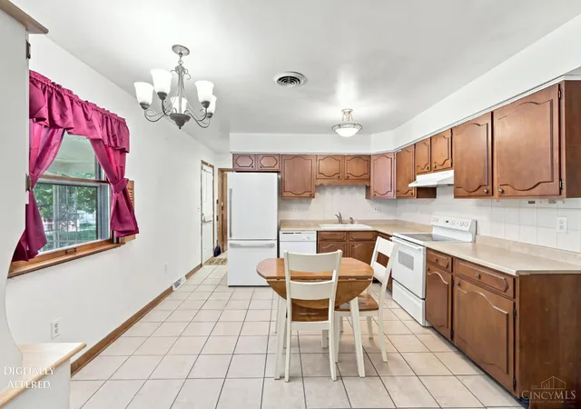 Photo 3 of Sale Pending at 7239 State Route 123, Franklin Twp, OH 45005 | MLS# 1891271 | Listing updated on 2026-09-07