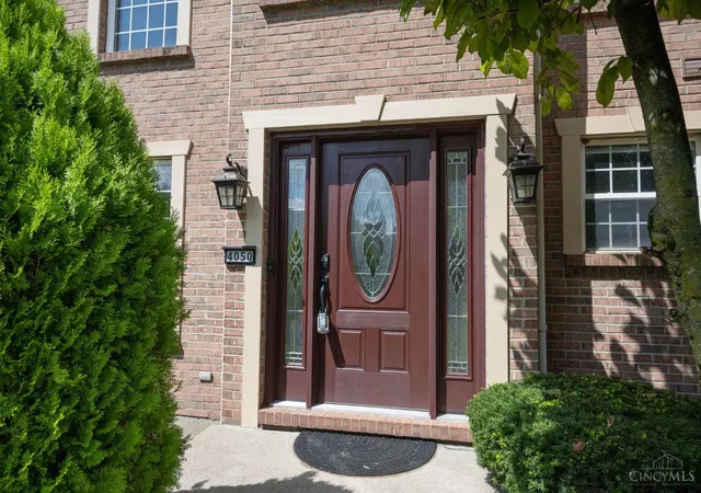 Photo 3 of Single family home for sale at 4050 Fox Hollow Ct, Deerfield Twp., OH 45040 | MLS# 1890647 | Listing updated on 2026-10-05