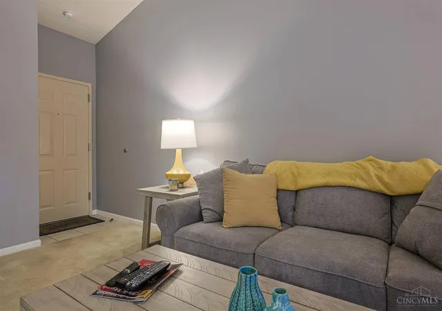 Listing Photo 4 - Condo for sale in building located at 3679 W Galbraith Rd, Colerain Twp, OH 45247 - Unit #24