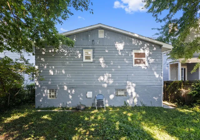 Photo 3 of Sale Pending at 5018 Ravenna St, Cincinnati, OH 45227 | MLS# 1891016 | Listing updated on 2026-09-29