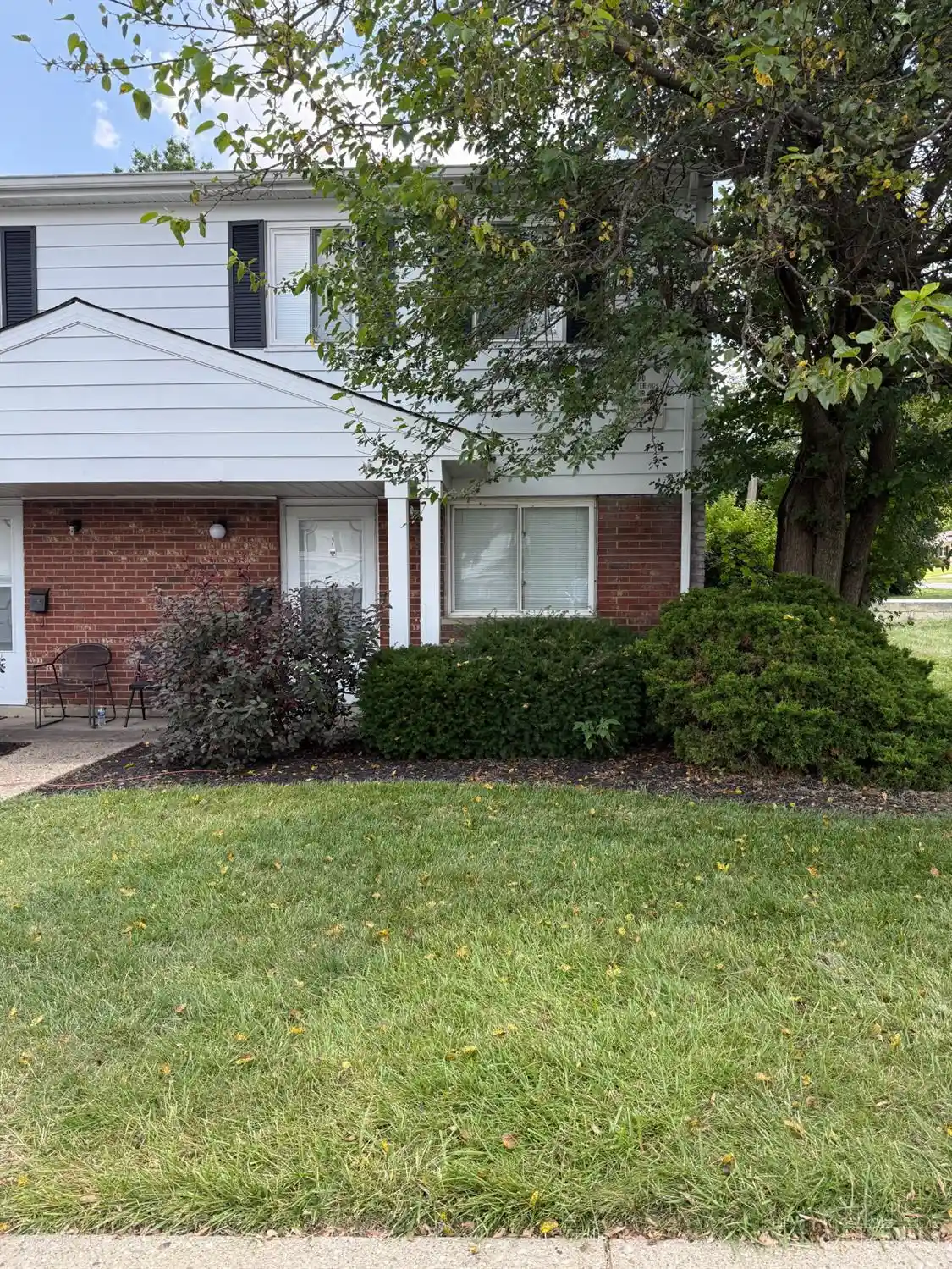 Listing Photo 1 - Condo for sale in 1556 Meredith Dr located at 1556 Meredith Dr, Cincinnati, OH 45231 - Unit 1556 Meredith Dr
