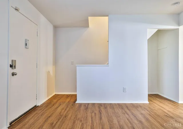 Photo 3 of Townhouse for sale at 1556 Meredith Dr #1, Springfield Twp., OH 45231 | MLS# 1890128 | Listing updated on 2026-08-21