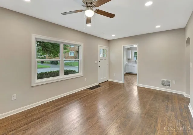 Photo 3 of Sale Pending at 253 Ohio Ave, Reading, OH 45215 | MLS# 1891301 | Listing updated on 2026-08-28