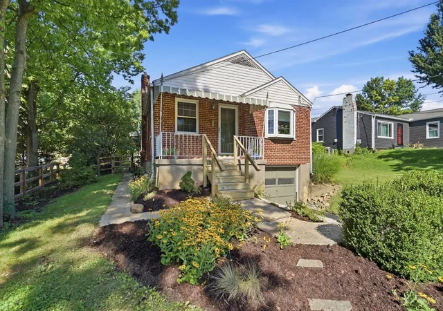 Photo 2 of Single family home for sale at 1415 West Ave, Wyoming, OH 45215 | MLS# 1891235 | Listing updated on 2026-08-24