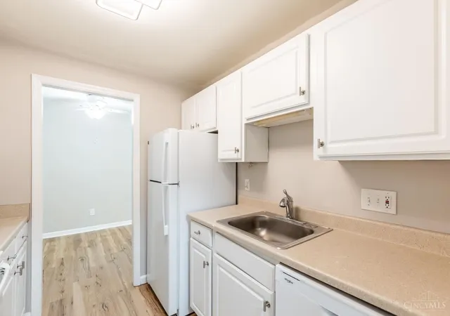 Photo 3 of Sale Pending at 3825 Petoskey Ave #21, Mariemont, OH 45227 | MLS# 1891382 | Listing updated on 2026-10-29