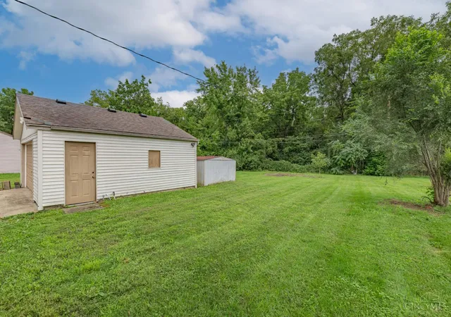 Photo 21 of Single family home for sale at 3382 Valley Wood Dr, Kettering, OH 45429 | MLS# 1891389 | Listing updated on 2026-09-15