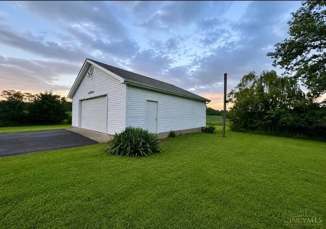 Photo 4 of Single family home for sale at 12938 Sabina Rd, Fairfield Twp, OH 45135 | MLS# 1891198 | Listing updated on 2026-08-26