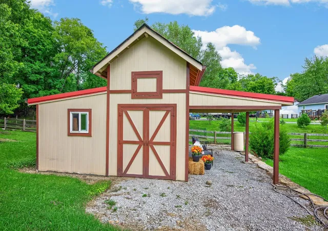 Photo 3 of Sale Pending at 2716 Laurel Lindale, Monroe Twp, OH 45157 | MLS# 1888306 | Listing updated on 2026-09-27