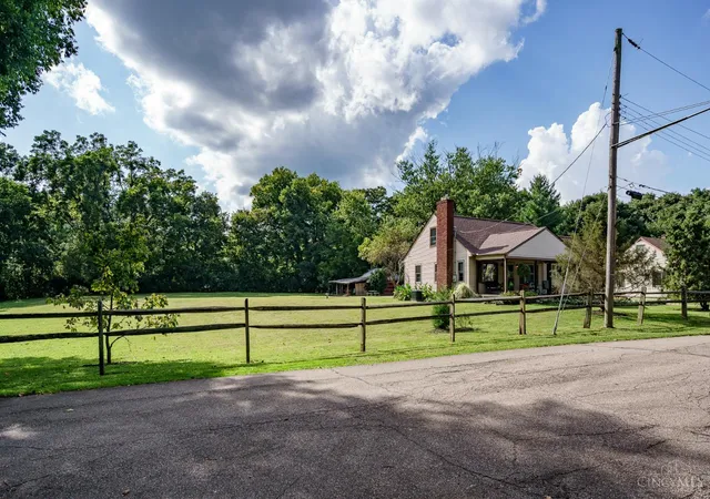 2nd image of 10581 Chipstone Dr, Crosby Twp, OH 45030 | MLS# 1891440