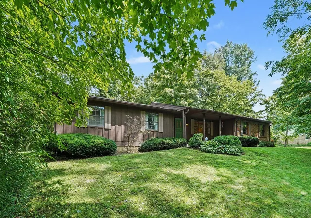 Photo 2 of Single family home for sale at 3208 Pitzer Rd, Tate Twp, OH 45106 | MLS# 1891069 | Listing updated on 2026-09-09