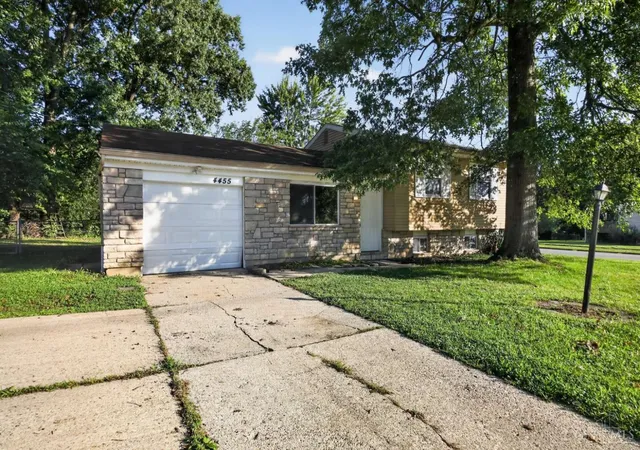 2nd image of 4455 Schoolhouse Rd, Union Twp, OH 45103 | MLS# 1891461
