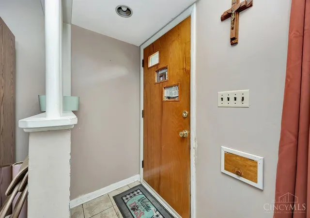 4th image of 1626 N Washington Blvd, Hamilton, OH 45013 | MLS# 1890812