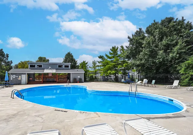 2nd image of 9 Criswell Ln, Fairfield, OH 45014