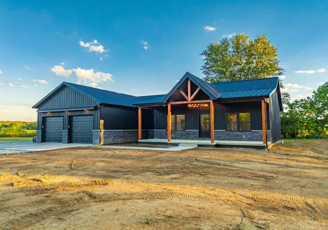3rd image of 560 W Fourth St, Seaman, OH 45679 | MLS# 1891777
