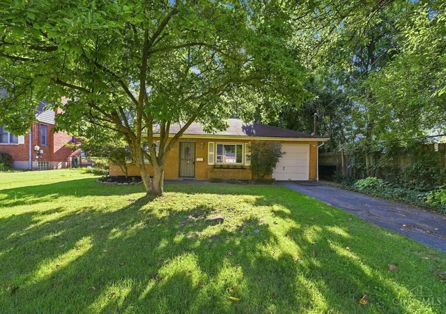 2nd image of 6908 Rob Vern Dr, North College Hill, OH 45239 | MLS# 1891786