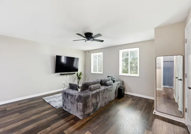 Listing Photo 4 - Condo for sale in building located at 2436 Mustang Dr, Cincinnati, OH 45211