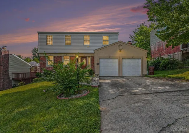 Photo 1 of Single family home for sale at 1727 John Gray Rd, Springfield Twp., OH 45240 | MLS# 1891585 | Listing updated on 2026-08-28
