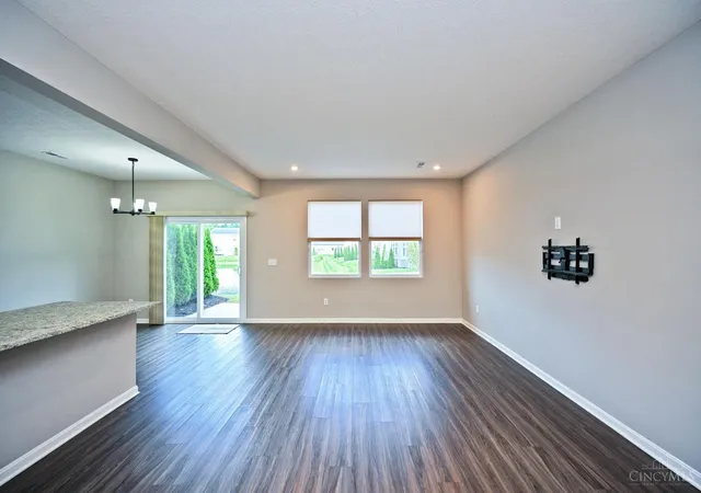 Photo 4 of Townhouse for sale at 1538 Summerview Ln, Miami Twp, OH 45150 | MLS# 1891908 | Listing updated on 2026-10-06