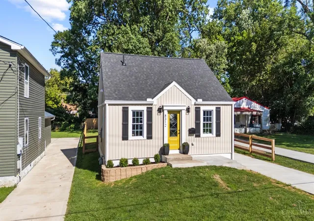 Photo 1 of Sale Pending at 8312 York St, Sycamore Twp, OH 45236 | MLS# 1891540 | Listing updated on 2026-09-06