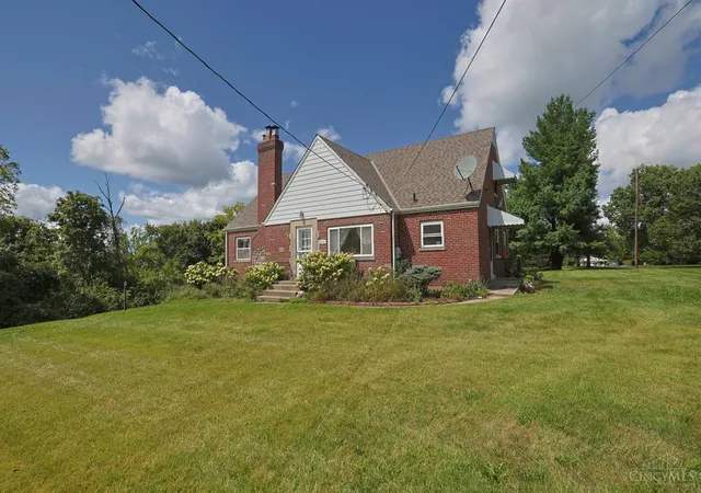Photo 1 of Single family home for sale at 2312 Compton Rd, Springfield Twp., OH 45231 | MLS# 1891370 | Listing updated on 2026-09-11