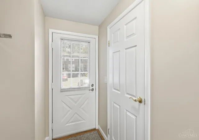 Photo 3 of Townhouse for sale at 2804 Millbank Row, Deerfield Twp., OH 45039 | MLS# 1890062 | Listing updated on 2026-09-10