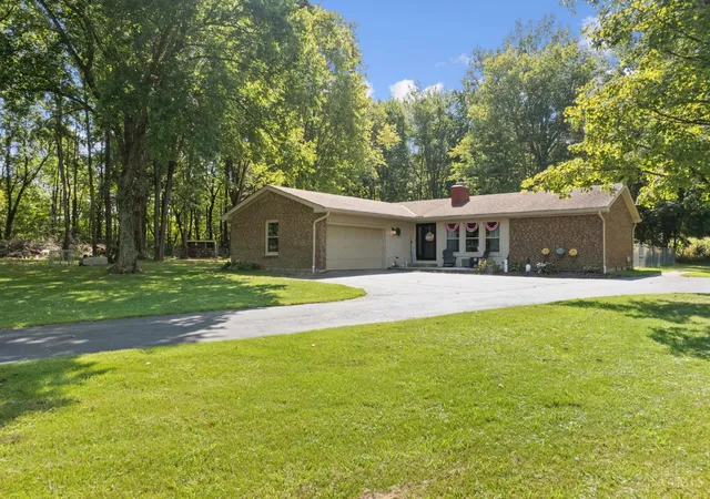 Photo 3 of Sale Pending at 2623 Poplar Ridge Dr, Tate Twp, OH 45106 | MLS# 1892090 | Listing updated on 2026-09-09
