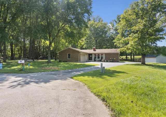 Photo 4 of Sale Pending at 2623 Poplar Ridge Dr, Tate Twp, OH 45106 | MLS# 1892090 | Listing updated on 2026-09-09