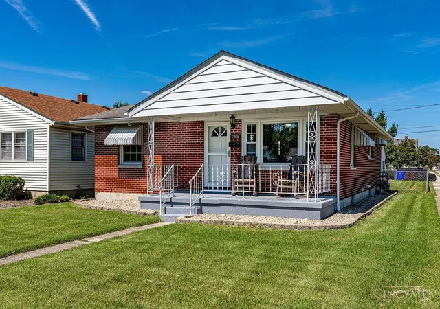 Photo 3 of Single family home for sale at 798 Saint Clair Ave, Hamilton, OH 45015 | MLS# 1892093 | Listing updated on 2026-09-15