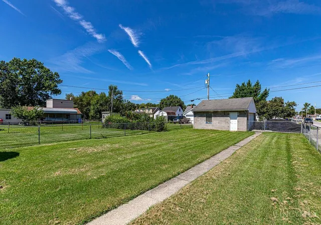 Photo 4 of Single family home for sale at 798 Saint Clair Ave, Hamilton, OH 45015 | MLS# 1892093 | Listing updated on 2026-09-15