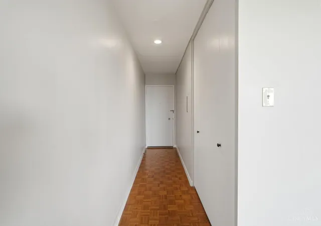 Photo 1 of Sale Pending at 2324 Madison Rd #910, Cincinnati, OH 45208 | MLS# 1891753 | Listing updated on 2026-09-02