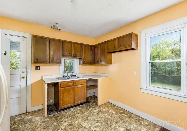 Photo 3 of Sale Pending at 5836 Brown Rd, Oxford Twp, OH 45056 | MLS# 1892176 | Listing updated on 2026-09-02