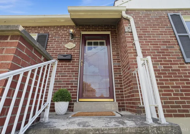 Photo 3 of Single family home for sale at 3821 O Leary Ave, Deer Park, OH 45236 | MLS# 1892191 | Listing updated on 2026-10-01