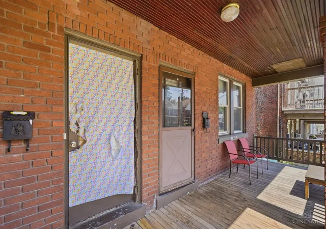 Listing Photo 3 - Condo for sale in building located at 4370 Saint Lawrence Ave, Cincinnati, OH 45205