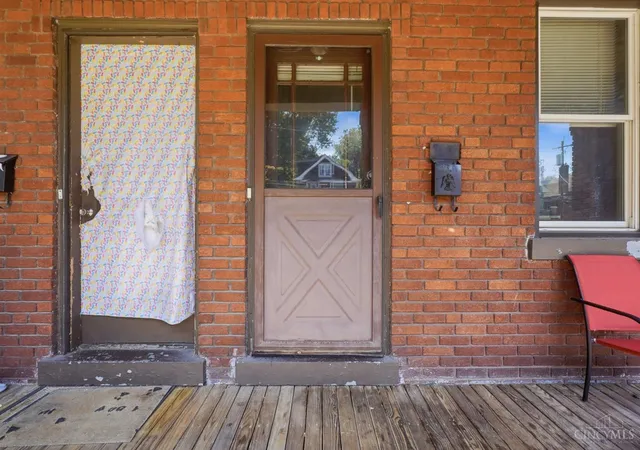 Listing Photo 5 - Condo for sale in building located at 4370 Saint Lawrence Ave, Cincinnati, OH 45205