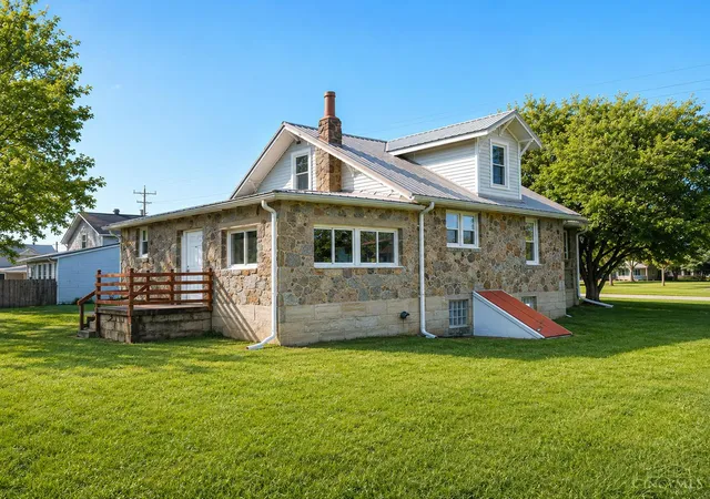 Photo 2 of Sale Pending at 6812 Goshen Rd, Goshen Twp, OH 45122 | MLS# 1892201 | Listing updated on 2026-09-01