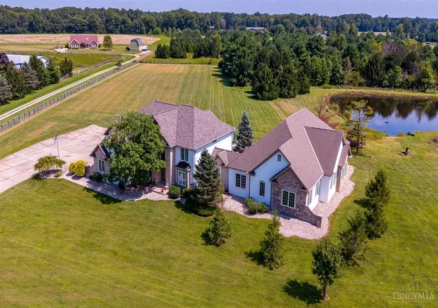 Photo 1 of Mansion for sale at 9500 Zoar Rd, Hamilton Twp, OH 45140 | MLS# 1892017 | Listing updated on 2026-09-01