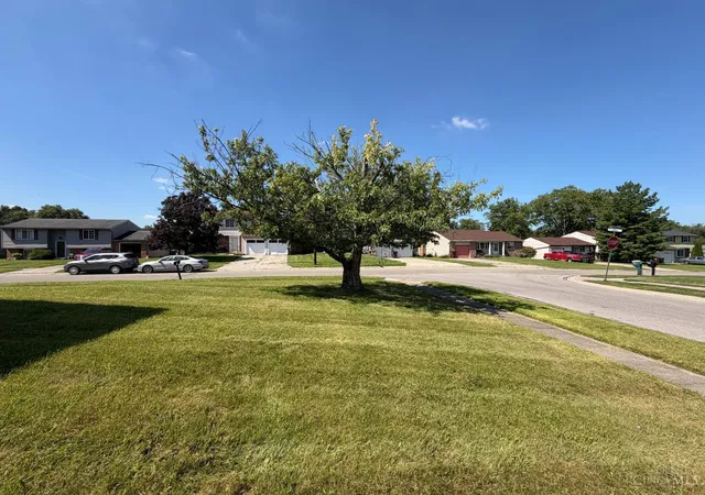 Photo 27 of Sale Pending at 2891 Grosvenor Dr, Colerain Twp, OH 45251 | MLS# 1892211 | Listing updated on 2026-09-15