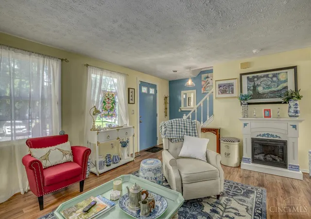 Photo 3 of Townhouse for sale at 4588 Middlecourt Dr, Union Twp, OH 45103 | MLS# 1892157 | Listing updated on 2026-09-04