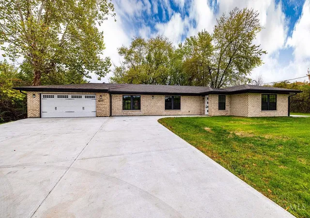 Photo 2 of Single family home for sale at 6247 Celeste Dr, Franklin Twp, OH 45005 | MLS# 1892040 | Listing updated on 2026-08-31