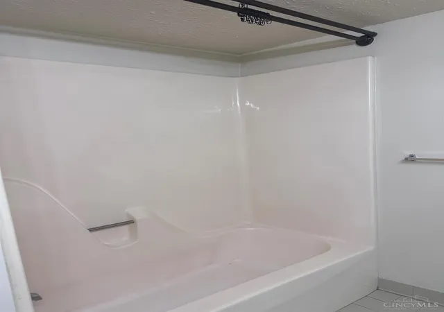 Photo 14 of Condo for sale at 452 Grand Ave #3, Cincinnati, OH 45205 | MLS# 1892289 | Listing updated on 2026-09-14