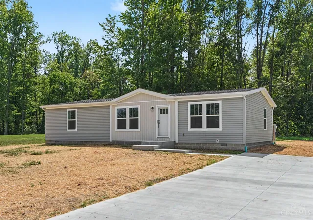 Photo 2 of Single family home for sale at 1724 Commissioners Way, Sterling Twp, OH 45154 | MLS# 1892276 | Listing updated on 2026-09-15