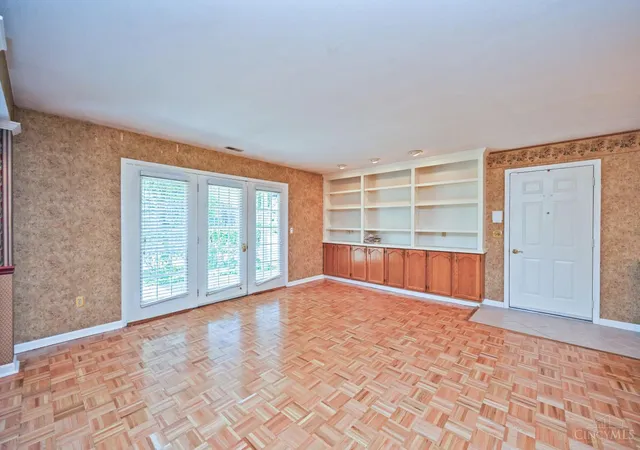Photo 3 of Townhouse for sale at 1080 Wittshire Ln #17, Anderson Twp, OH 45255 | MLS# 1892282 | Listing updated on 2026-09-17